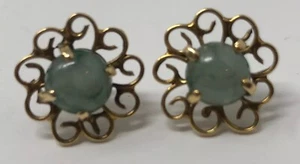 Vintage Filigree 14k Gold  Green Genuine Oval Jade Flower  Stud Earrings 1.36g - Picture 1 of 5