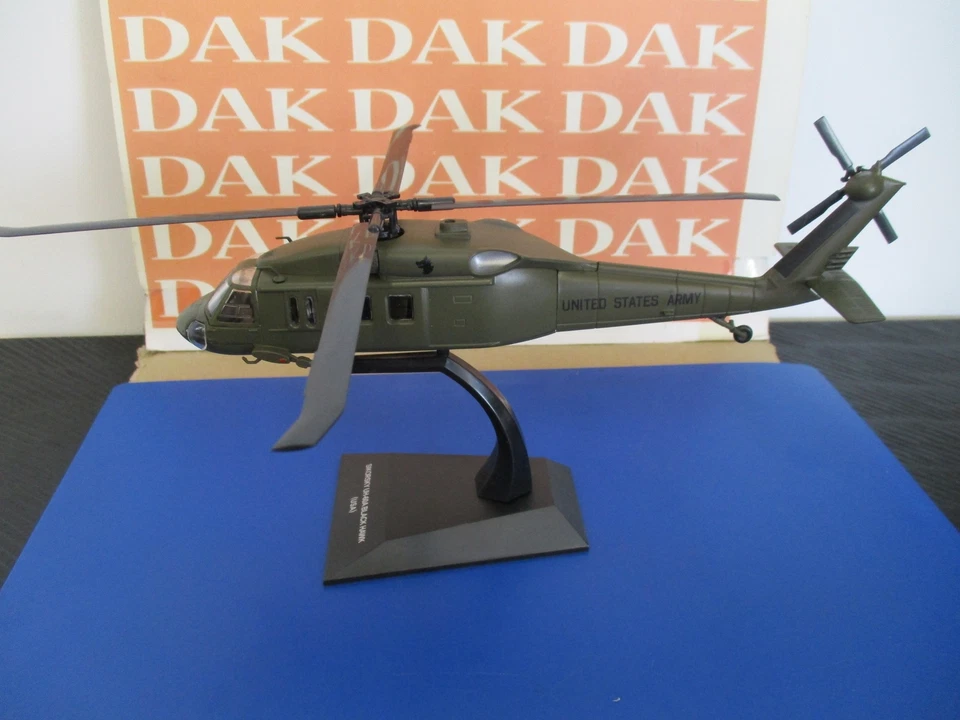 Die cast 1/72 Modellino Elicottero Helicopter Sikorsky UH-60A Black Hawk USA - Immagine 1 di 4