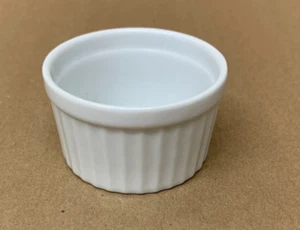 1 piccolo cordino bianco Ramekin classico blu BIA a costine Cina - Foto 1 di 2