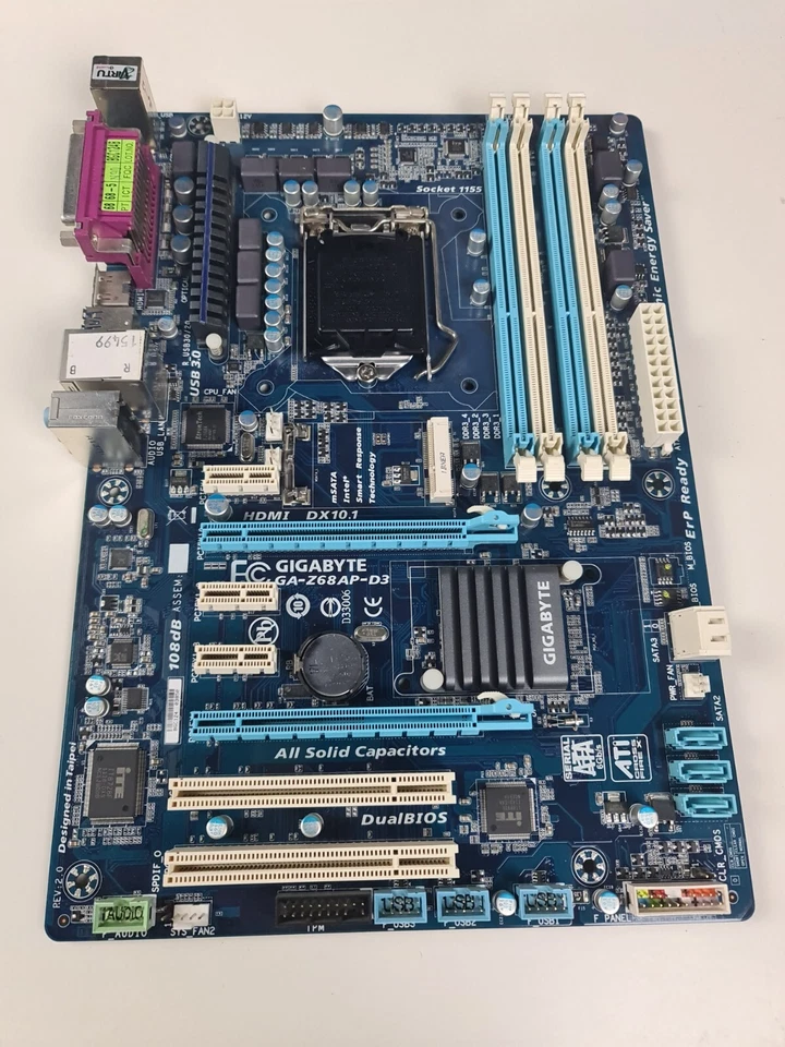 carte mere gigabyte GA-Z68AP-D3 socket intel lga1155 lga 1155 Z68 - Photo 1/4