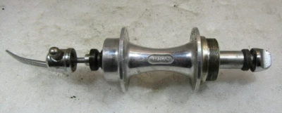 Mavic classic 6/7 speed rear hub, 28H - Image 1 of 4