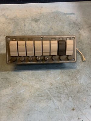 IP7138 BLUES SEA SYSTEMS 8261 8 SWITCH POWER DISTUBUTION PANEL GRAY MARINE FUSED - Image 1 of 4