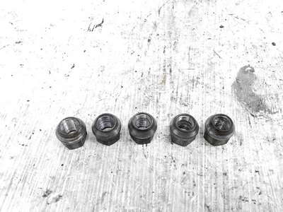 Chrysler 300C Bolts 5.65 2006 28723761 - Image 1 of 3