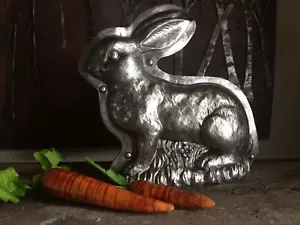 Primitive Antique Vtg Tin Style Easter Bunny Rabbit Silver Resin Chocolate Mold - Picture 1 of 7