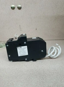 Eaton CHN240GF Breaker 40A 120/240V 10kA 2P 1PH 5mA Common GFI Plug In - Picture 1 of 2