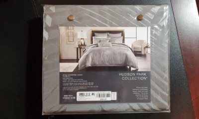 MSRP$565 Hudson Park CollectionPalmetto Cotton & Silk Duvet Cover King Exclusive - Image 1 of 4