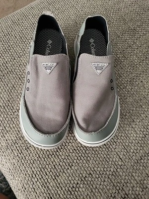 Youth Boys Columbia Shoes Size 5 - Image 1 of 3
