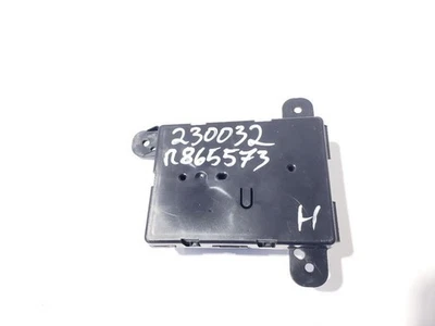 Temperature Control Module PN 00505366820 OEM 2018 Alfa Romeo Giulia - Image 1 of 4