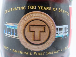 PREMIER MÉTRO AMÉRIQUE "T" - Bouteille Coca Cola - 100ème Anniv 1897-1997 - Boston - Photo 1/5