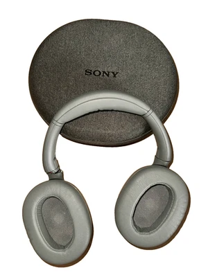 SONY ULT WEAR WH-ULT900N NOISE CANCELLING HEADPHONES FOREST GRAY with case 04 - Image 1 of 3