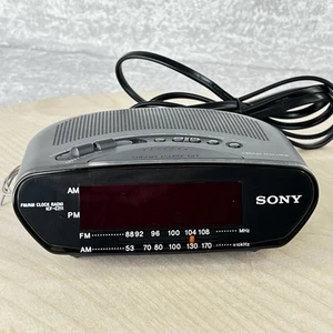 Sony Dream Machine AM/FM Alarm Clock Radio ICF C211 Black Fully Tested Works - Picture 1 of 7