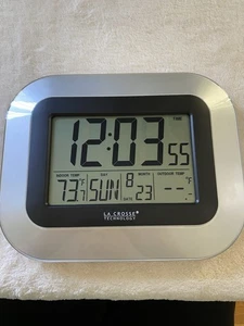 Atomic Digital Clock & Inside Temperature No Outside Temperature - Afbeelding 1 van 8