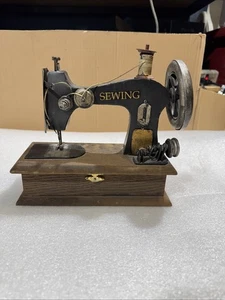 JOYERO MÁQUINA DE COSER VINTAGE DECORACIÓN ARTt DECO - Imagen 1 de 8