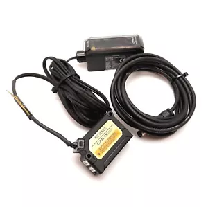 Cabezal láser sensor Keyence GV-H45 con unidad amplificadora GV-21P, 20-45 mm, 10-30VDC - Imagen 1 de 7