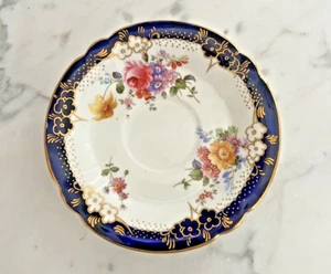 Piattino floreale porcellana dipinto a mano Royal Crown Derby 1940 circa - Foto 1 di 3
