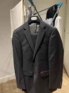 Calvin Klein Slim Fit Dark Grey 2 Piece Suit Size Small - Picture 1 of 8
