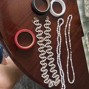 Vintage Costume Jewelry Lot Necklaces Bracelets Earrings 70’s 80's Plastic Metal - Picture 1 of 10