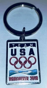 USA TEAM OLYMPIC COLLECTOR SOUVENIR VANCOUVER CANADA 2010 KEYCHAIN KEY RING - Picture 1 of 3