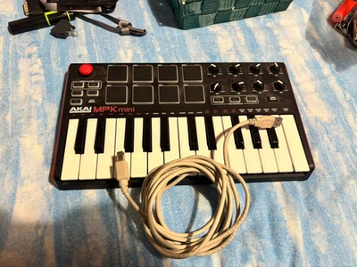 Akai Professional MPK Mini Play MK3 25 Tasti Tastiera MIDI Controller - Immagine 1 di 2