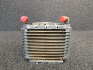 Enfriador de aceite 10610A (uso: 10610R) Cessna R182 Lycoming O-540-J3C5D - Imagen 1 de 9