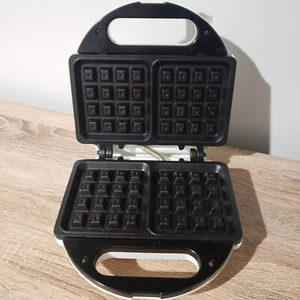 Vintage Belgian Waffle Maker Great Condition Model Number TSK-245W Tested Works - Picture 1 of 8