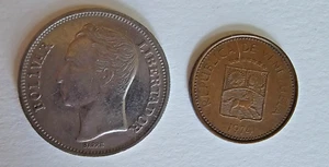 Venezuela 1977 1 Bolivar & 1974 5 Centimos Münzen zirkuliert ungradiert - Bild 1 von 2