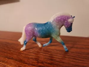 Breyer Horse Atli #712437 Decoratore Fiordo Stablemate 2022 CC SR - Foto 1 di 4