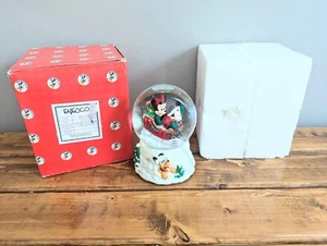 Disney Enesco Musical Weihnachten Schneekugel Mickey & Minnie Mouse Schlittenfahrt - Bild 1 von 13