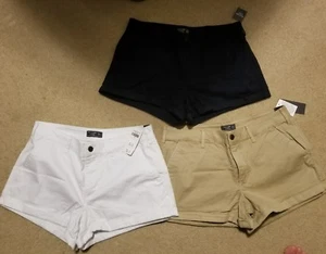 NWT Abercrombie & Fitch Chino Shorts Low Rise 8(29)or 10(30) White,Navy,Khaki - Picture 1 of 4