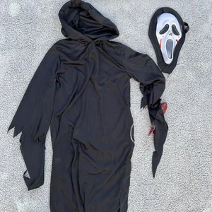 SCREAM GHOST FACE COSTUME, Bleeding, Halloween Child Size: LARGE 12-14 - Picture 1 of 2