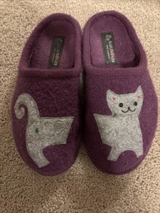 100% reine Wolle Damen Hausschuhe von Haflinger Gr. 41 lila mit Katze sehr guter Zustand - Bild 1 von 7