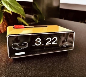 [Working] SEIKO Flip Alarm Clock Orange Battery Operated Japan Vintage Retro - Picture 1 of 8
