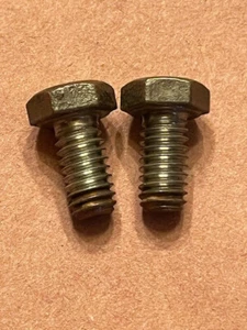 Toro OEM Part # 322-2 Screw HH (Set of 2) - Picture 1 of 2