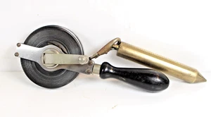 Cinta métrica metálica Wyteface "A" Kueffel & Esser Co 100 pies con plomada de 6" Inv#RM15 - Imagen 1 de 6