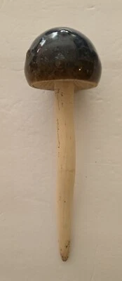 Синий керамический садовый грибной шип высотой 8 дюймов - Изображение 1 из 3