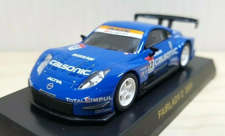 Modelo de coche fundido a presión 1/64 Kyosho Calsonic Nissan Fairlady Z 2005 #12 350z  Foto 1 de 3