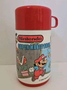 Thermos ALADDIN Nintendo Super Mario Bros. 6,7" vintage 1988 con tappo e tazza ottime condizioni - Foto 1 di 10