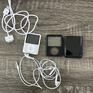 iPod Mini 4GB modello A1236 argento per parti di ricambio - Foto 1 di 6