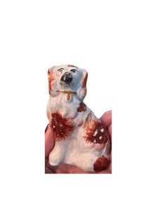 Pequeña figura antigua de perro Staffordshire Pearlware King Charles Spaniel siglo XIX - Imagen 1 de 7