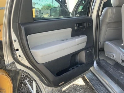 OEM SEQUOIA   2008 Door Trim Panel Rear 1372504 Foto 1 de 4