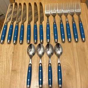 Coltello cucchiaio forchetta 17 pezzi posate Cambridge plastica inox JUBILEE blu chiaro - Foto 1 di 10