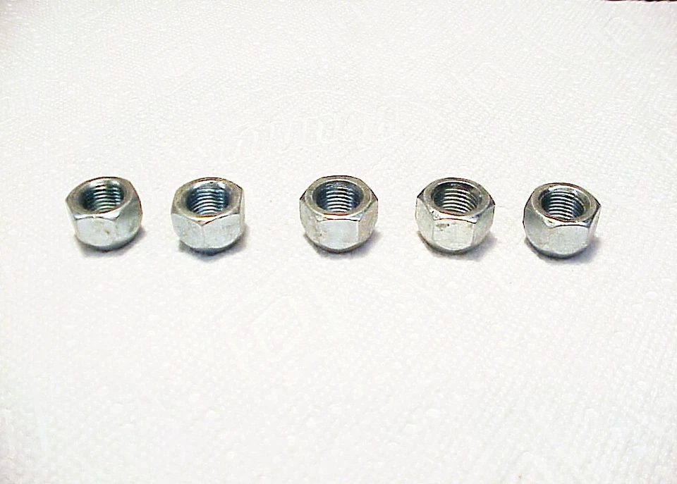 Зажимные гайки | Volvo 240 | 1975-1993 | 242 244 245 260 | набор из 5 | 87699 OEM | новый - Изображение 1 из 1