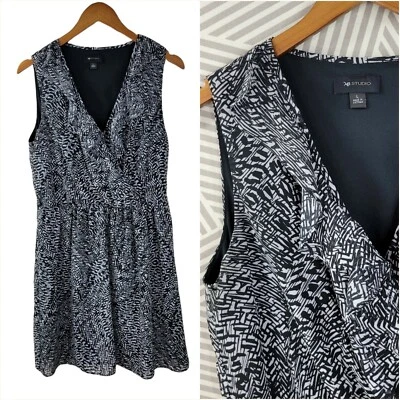 Vestido AB Studio Talla Grande En Capas Gasa Malla Volantes Negro Blanco Envoltura Fiesta Foto 1 de 4