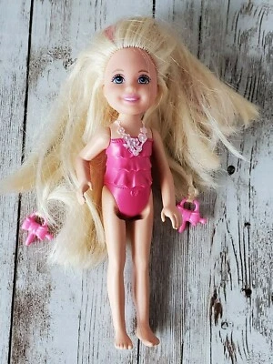 Boneca Barbie's Little Sister Kelly Chelsea Endless Hair Kingdom 2015  - Imagem 1 de 4