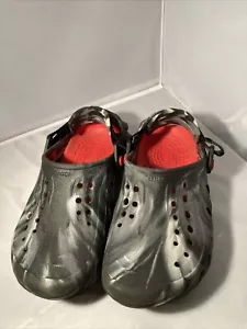 Crocs Echo Marbled Clog Unisex Black Red Trim Sandals Size J6 (M6 W8) - Picture 1 of 16