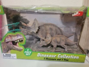 Triceratops Dinosaur Collection Set 2 dinos DAMAGED PACKAGING toys are new - Picture 1 of 5