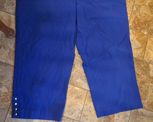 Counterparts Womens Size 12 Blue Super Stretch Pull-On Studded Capris - Picture 1 of 7