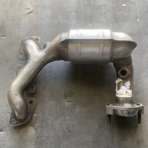 Cateran Exhaust Manifold Integrated Catalytic Converter 33118 Ford Escape Mazda - Picture 1 of 3