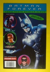 1995 Topps/DC Comics *BATMAN Forever* Movie PHOTO STICKER Card ALBUM *RIDDLER* - Bild 1 von 5