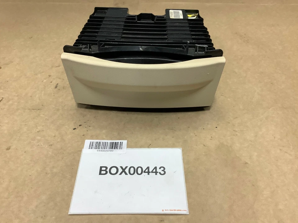 2010 VOLKSWAGEN ROUTAN FRONT DASH DASHBOARD CENTER CUP HOLDER DRINK TRAY OEM+ - Image 1 of 4
